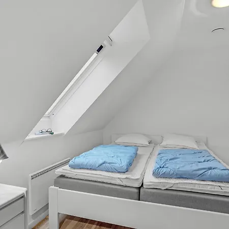 Apartment 3 Bedroom Amazing In *