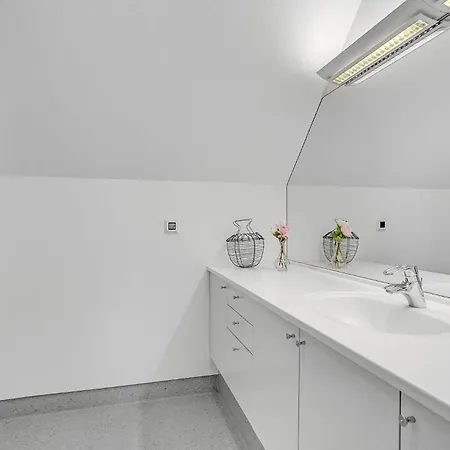 Apartment 3 Bedroom Amazing In