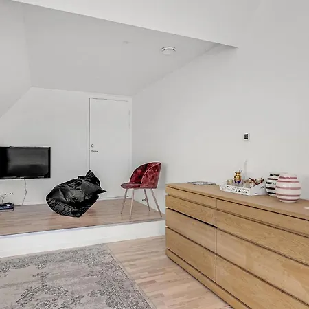 3 Bedroom Amazing In Karrebaeksminde